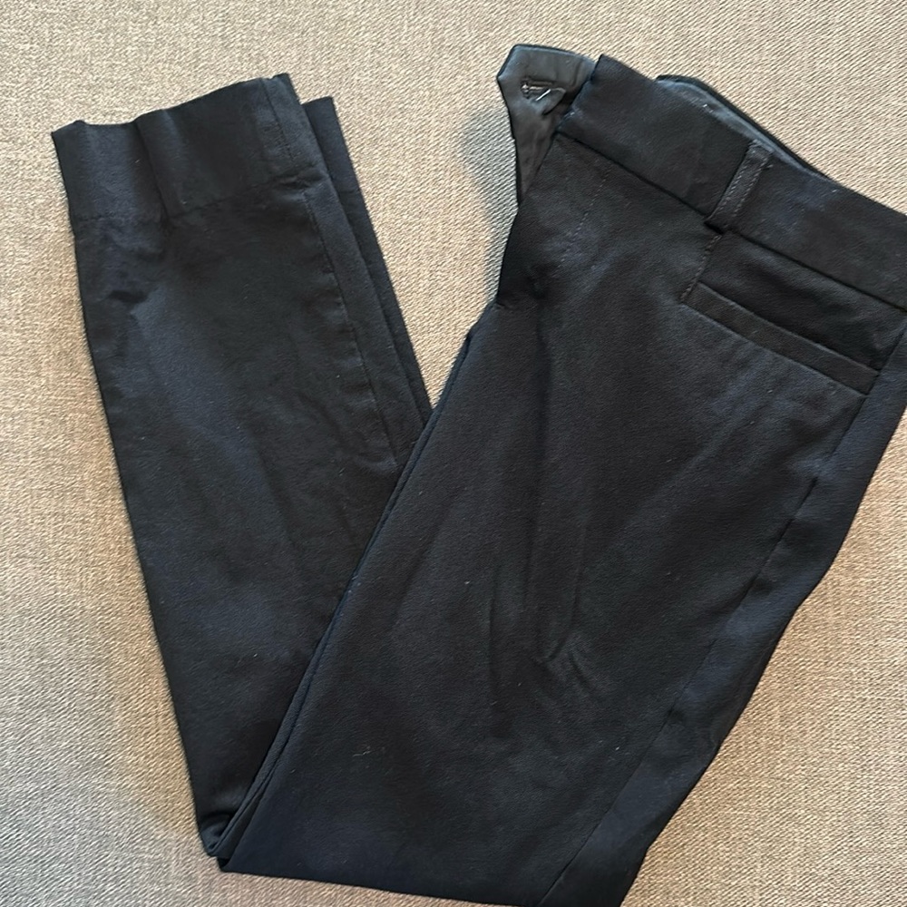 Banana Republic Black Cropped Pants, work pants. size 2P